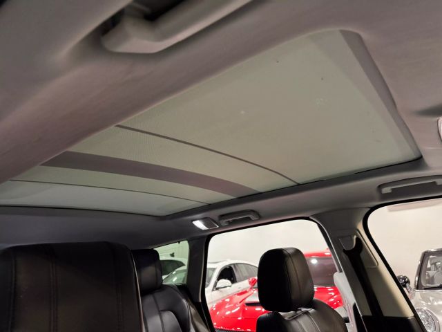Vehicle image 20 of 28