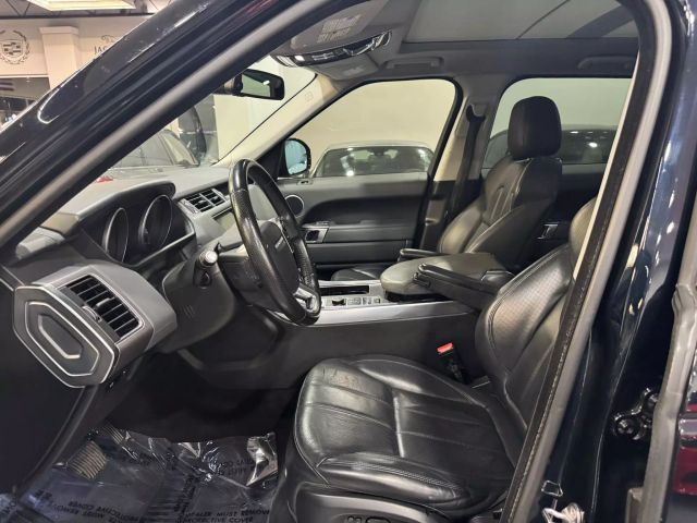 Vehicle image 16 of 28