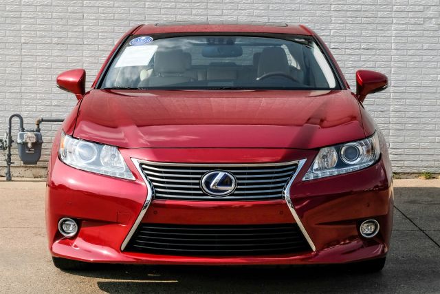 2014 Lexus ES Hybrid 300h Image 1 of 22