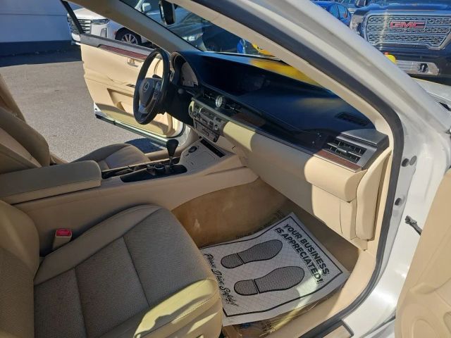 2014 Lexus ES 350 Image 21 of 21