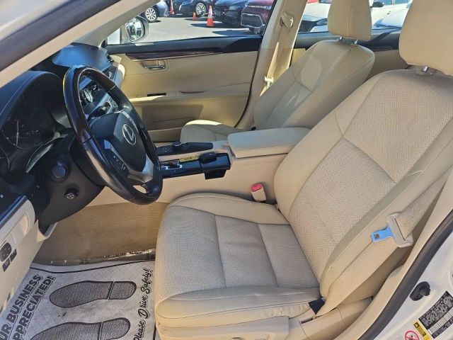 2014 Lexus ES 350 Image 12 of 21