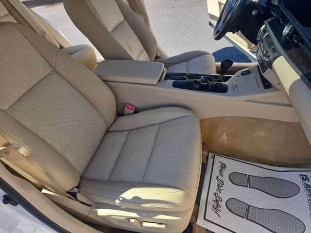 2014 Lexus ES 350 Image 10 of 21