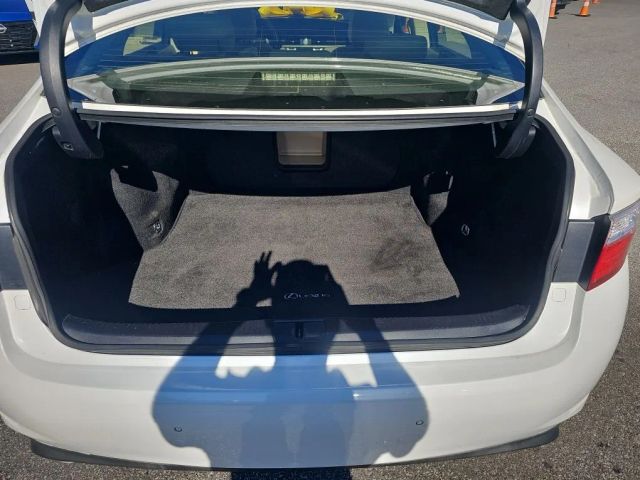 2014 Lexus ES 350 Image 9 of 21