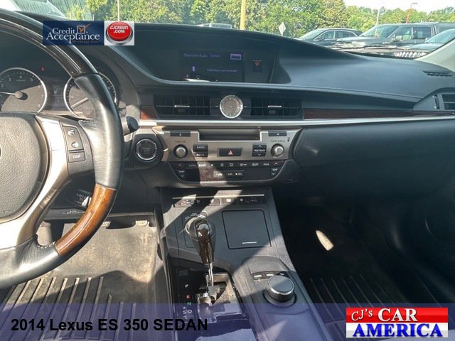 2014 Lexus ES 350 Image 8 of 13