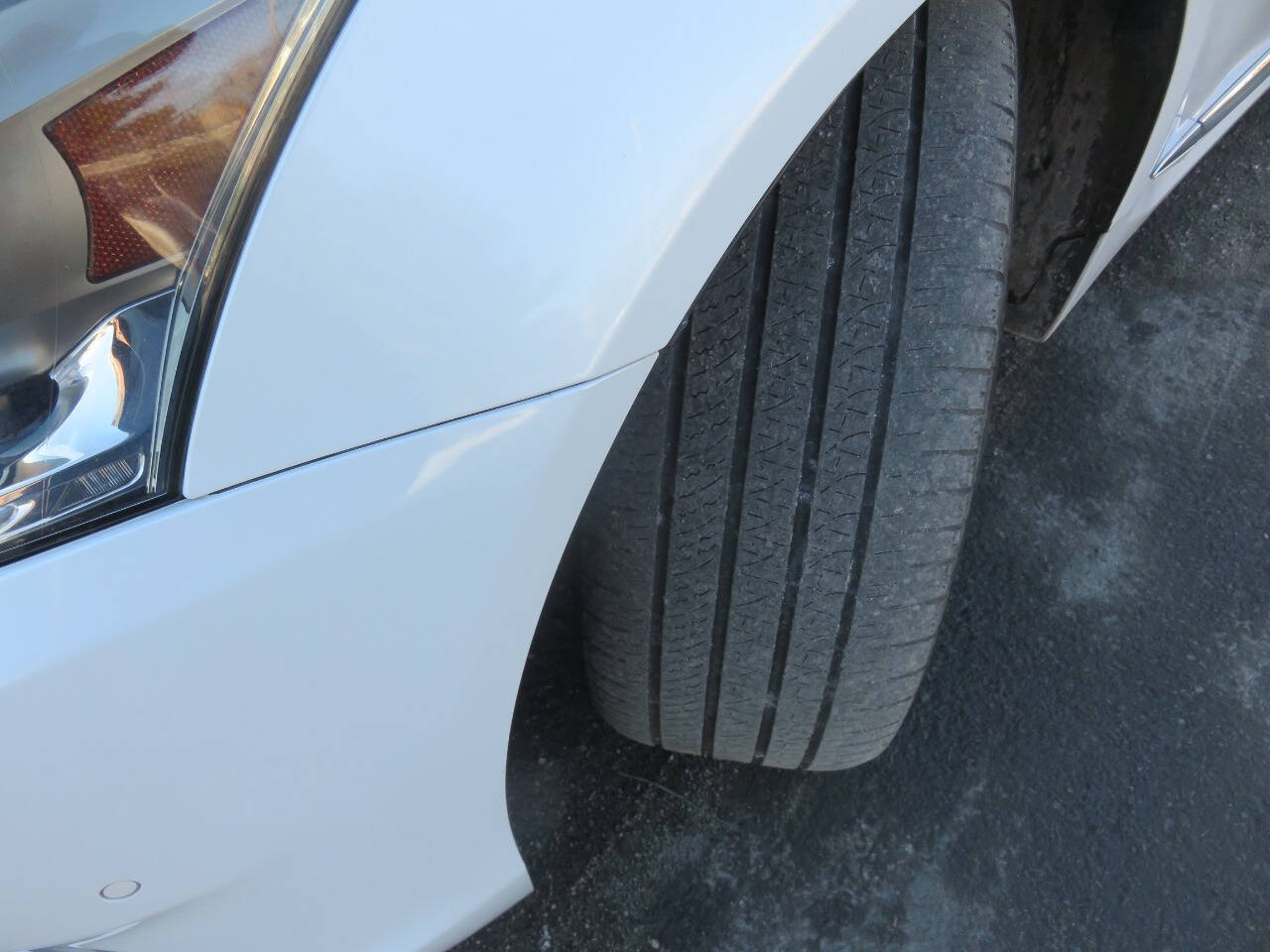 2014 Lexus LS 460 Image 37 of 41