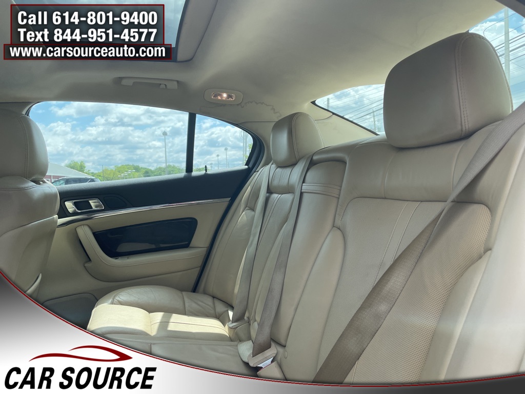 Vehicle image 13 of 25