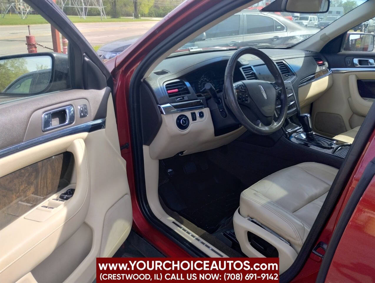 Vehicle image 16 of 39