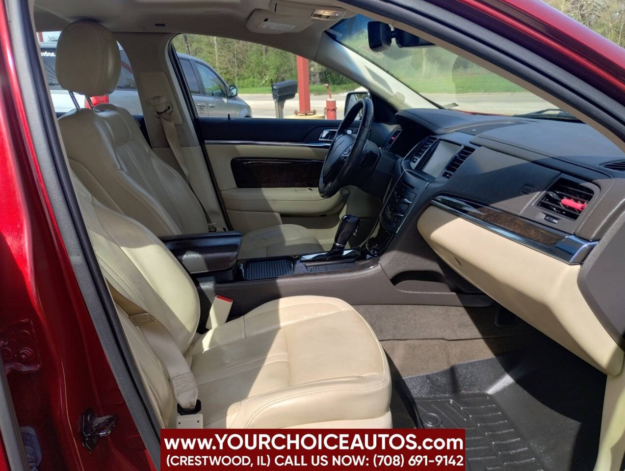 Vehicle image 13 of 39