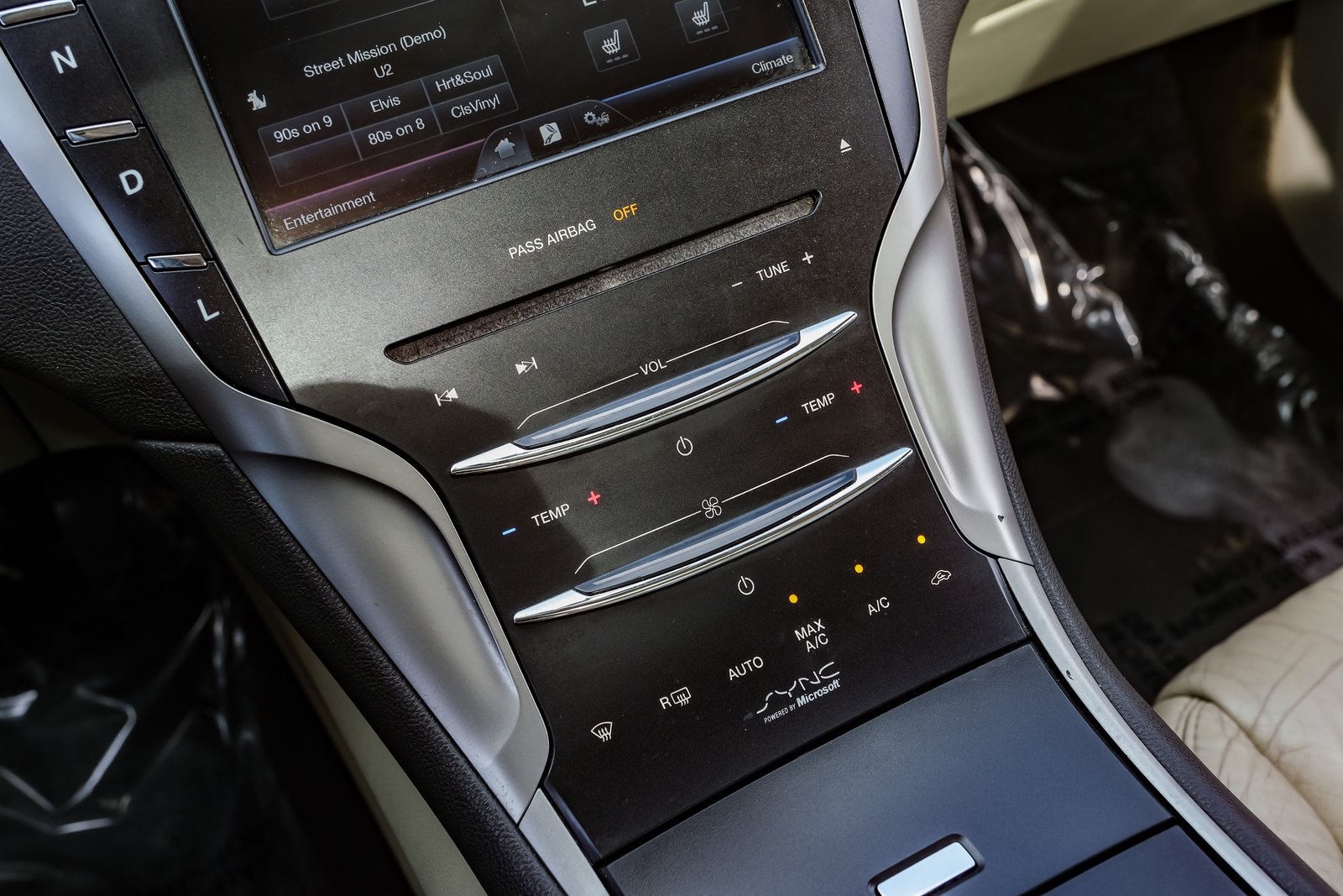 Vehicle image 21 of 55