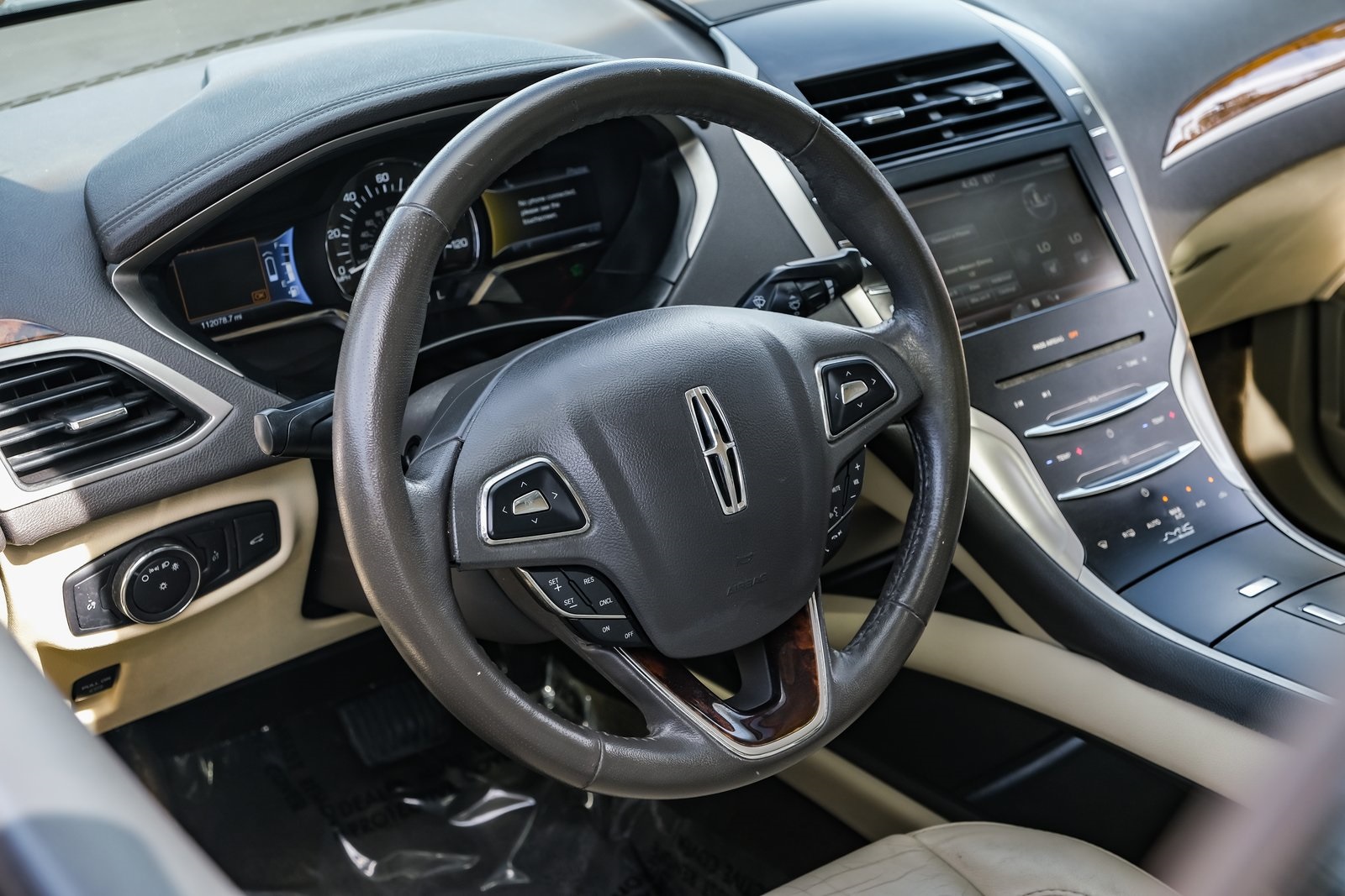 Vehicle image 14 of 55