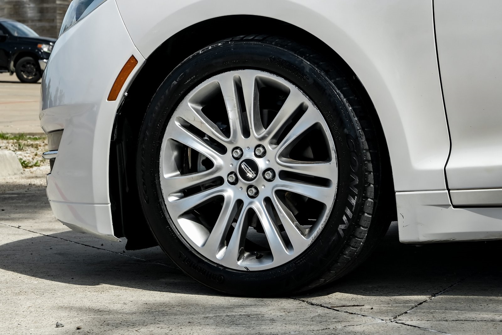 Vehicle image 52 of 55