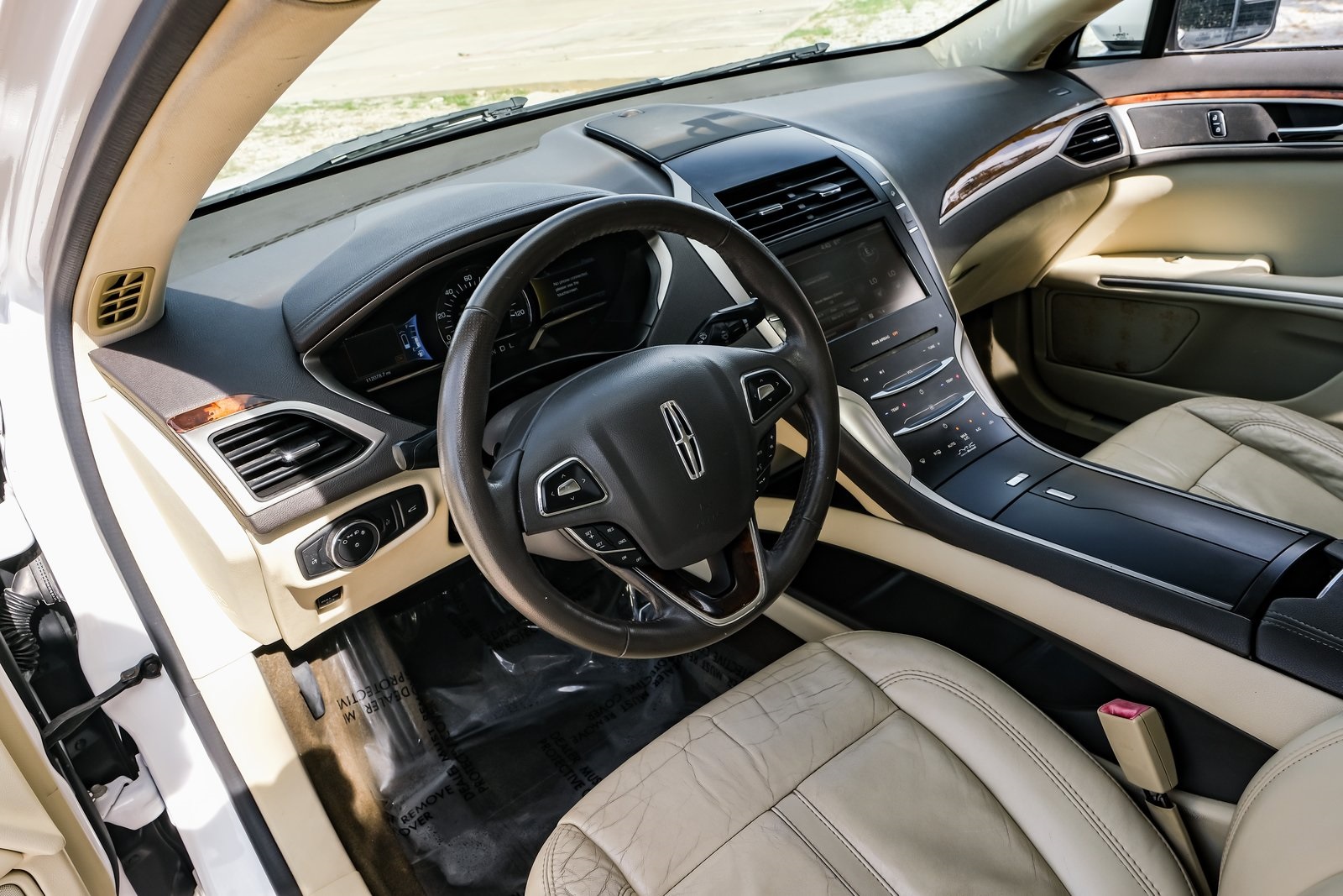 Vehicle image 10 of 55