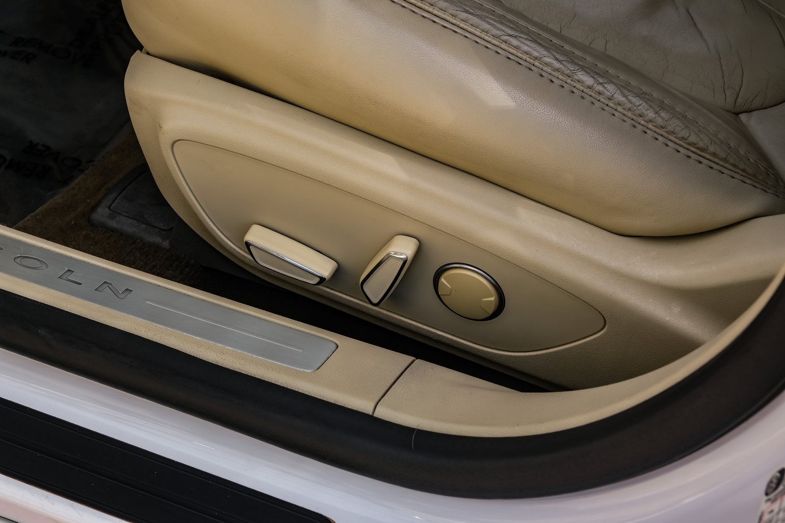 Vehicle image 31 of 55