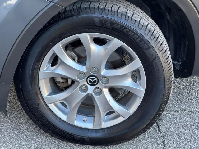Vehicle image 37 of 48