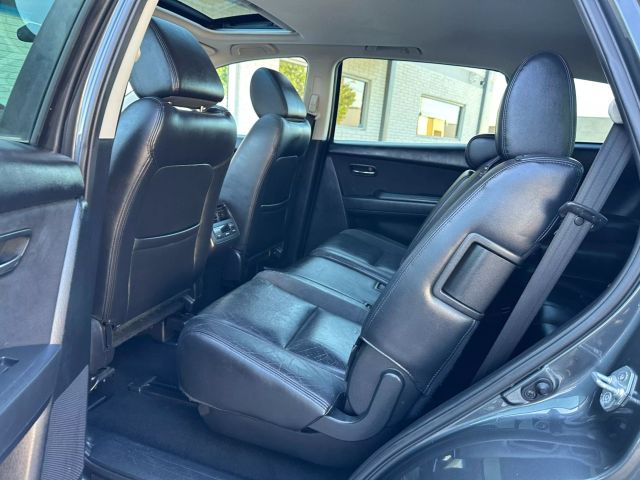 Vehicle image 15 of 48