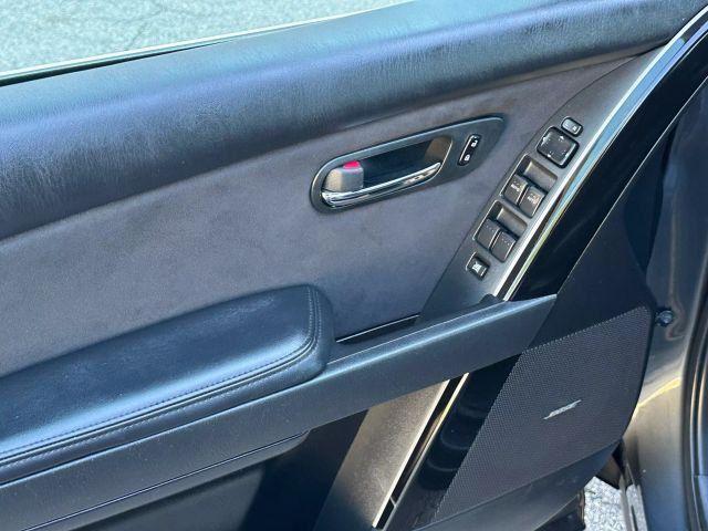 Vehicle image 11 of 48