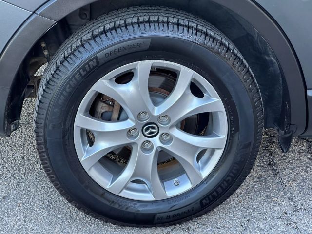 Vehicle image 41 of 48