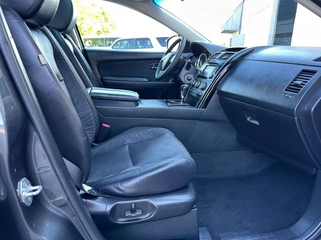 Vehicle image 21 of 48