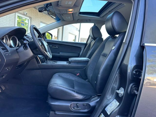 Vehicle image 13 of 48