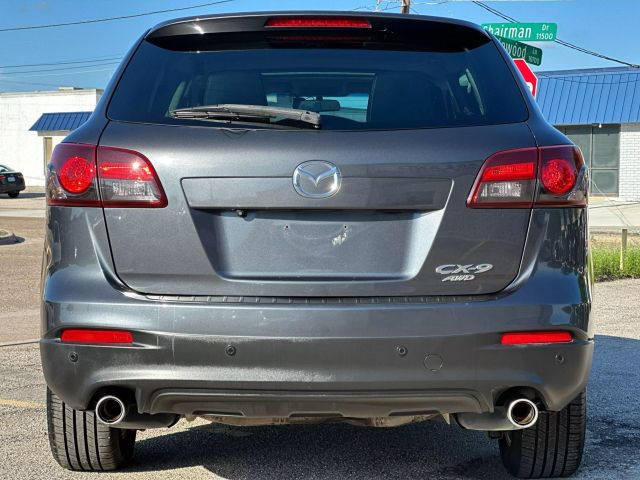 Vehicle image 8 of 48