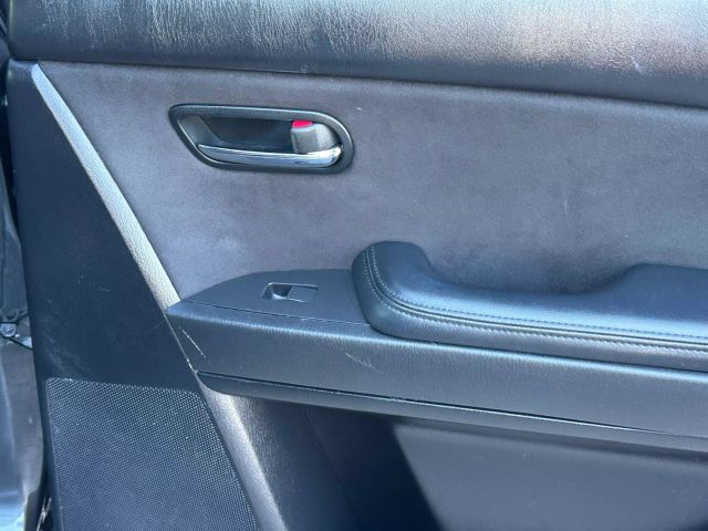 Vehicle image 23 of 48