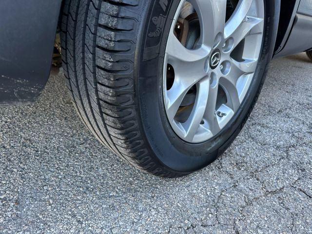 Vehicle image 42 of 48