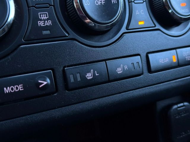 Vehicle image 35 of 48
