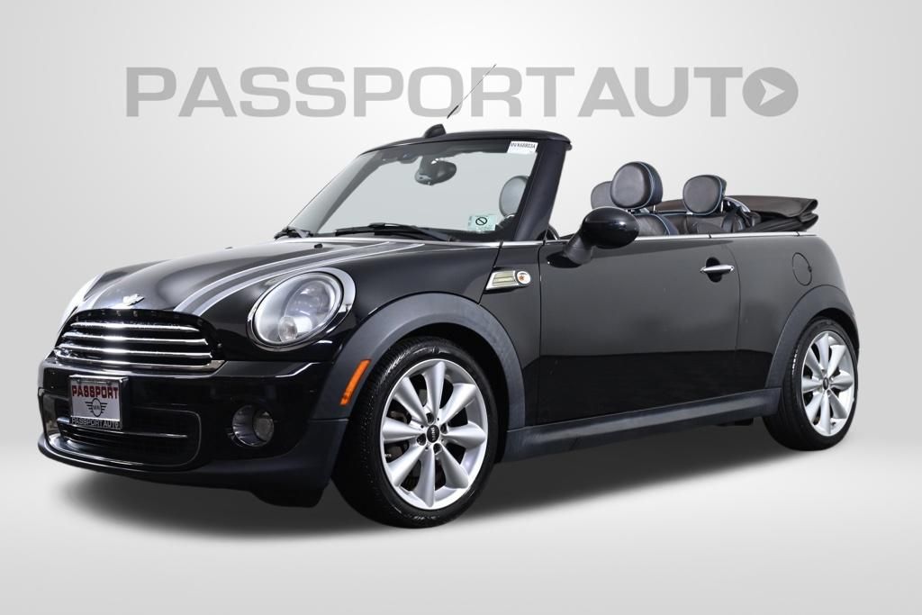 2014 MINI Cooper Convertible Base Image 2 of 31