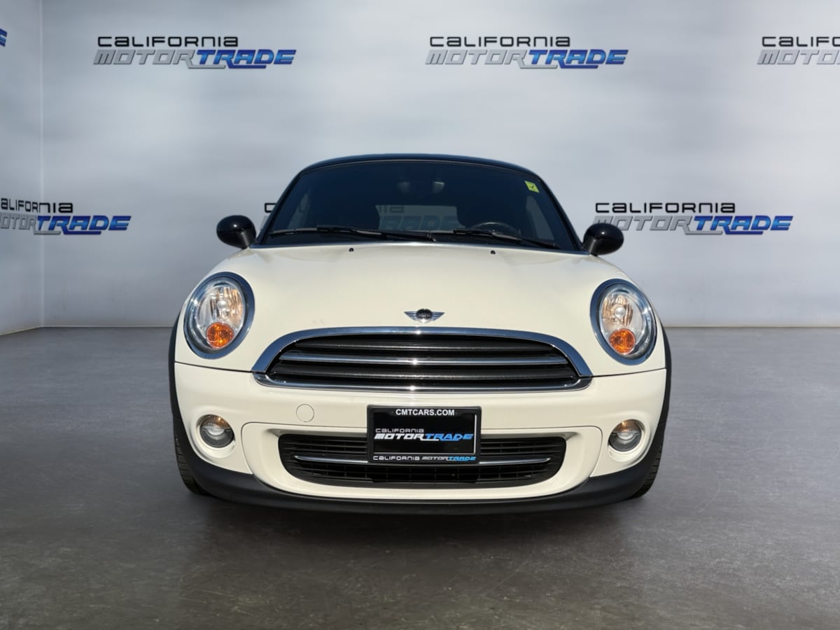 Vehicle image 3 of 19