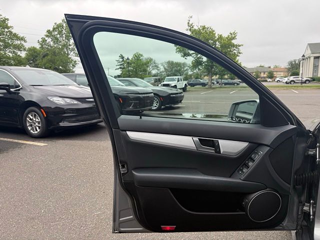 Vehicle image 24 of 53