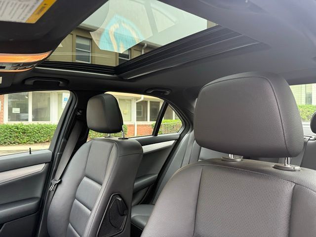 Vehicle image 37 of 53