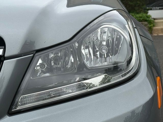 Vehicle image 19 of 53