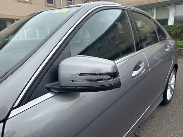 Vehicle image 15 of 53