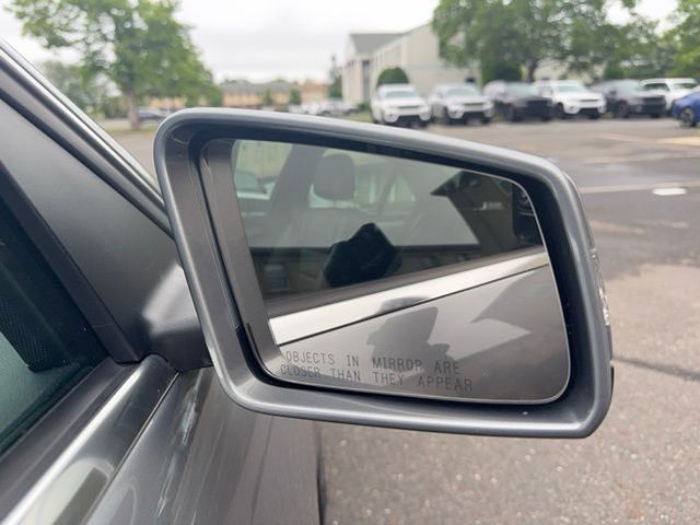 Vehicle image 17 of 53