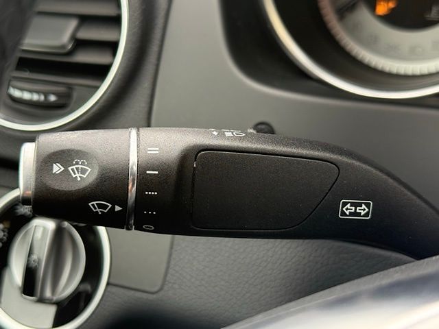 Vehicle image 51 of 53