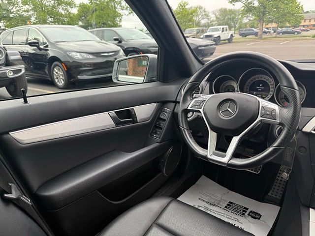 Vehicle image 39 of 53
