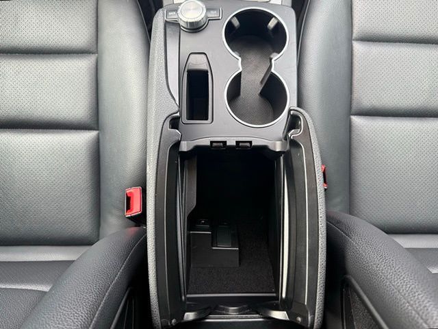 Vehicle image 46 of 53
