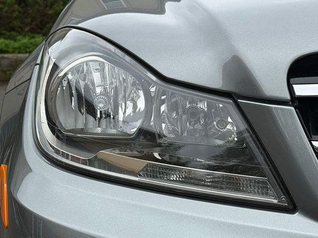 Vehicle image 18 of 53