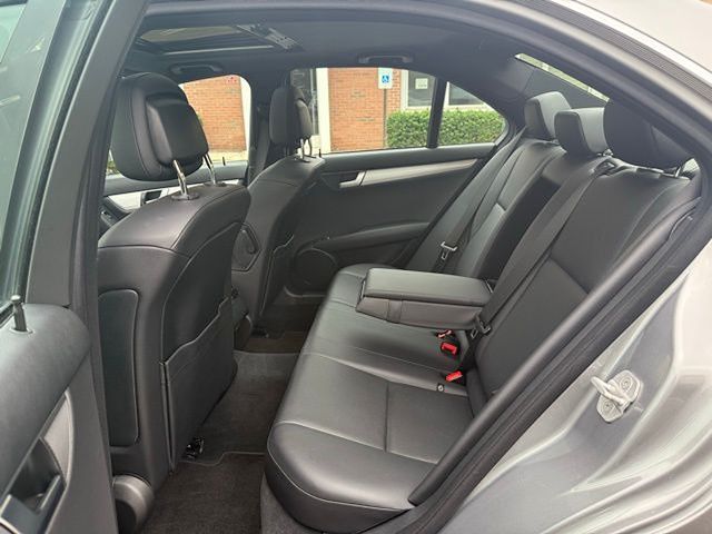 Vehicle image 29 of 53