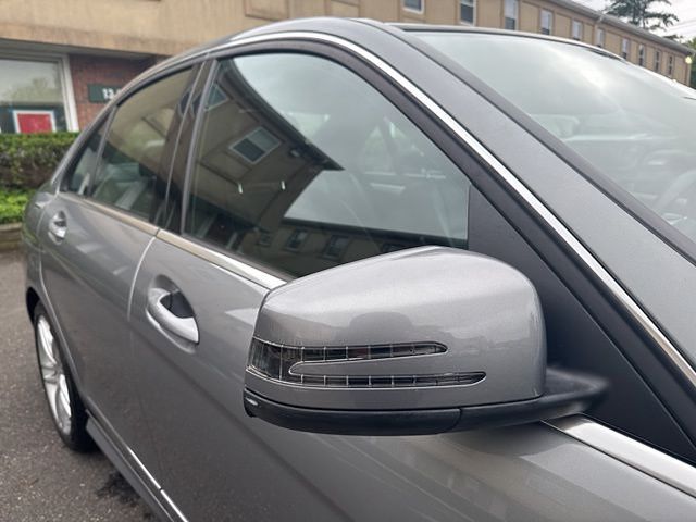 Vehicle image 5 of 53
