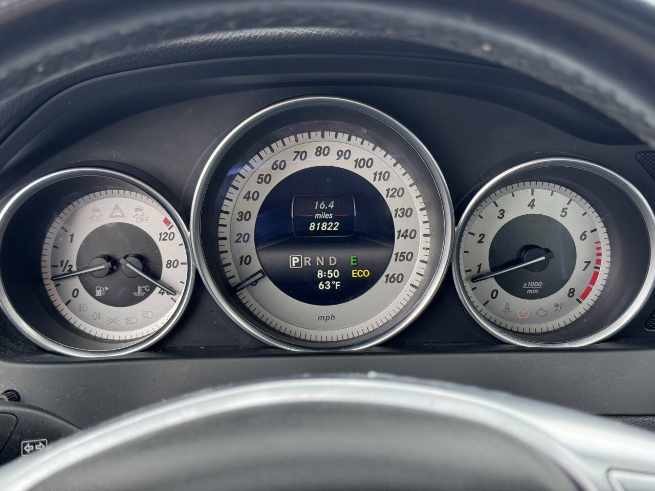 Vehicle image 21 of 31