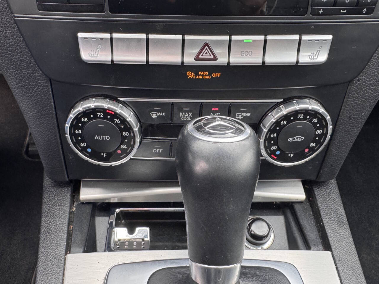 Vehicle image 14 of 31