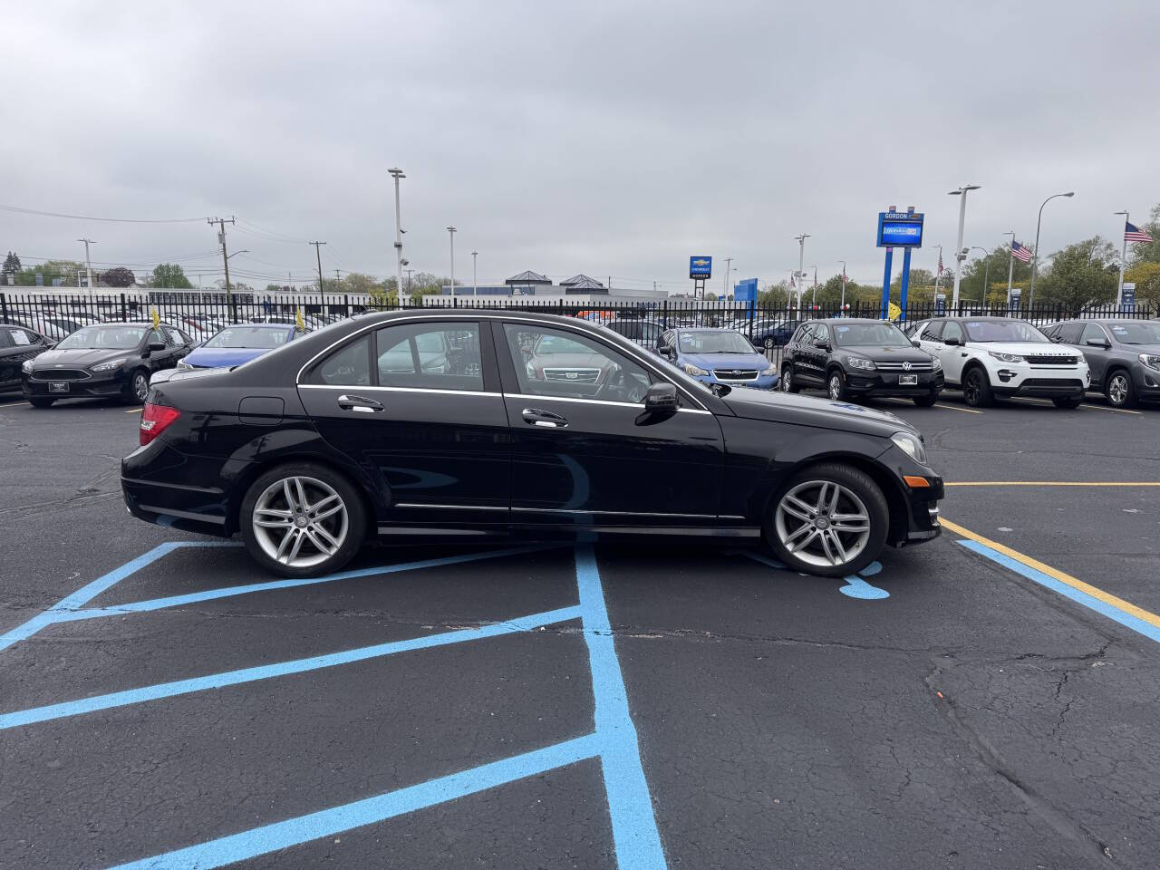 Vehicle image 3 of 31