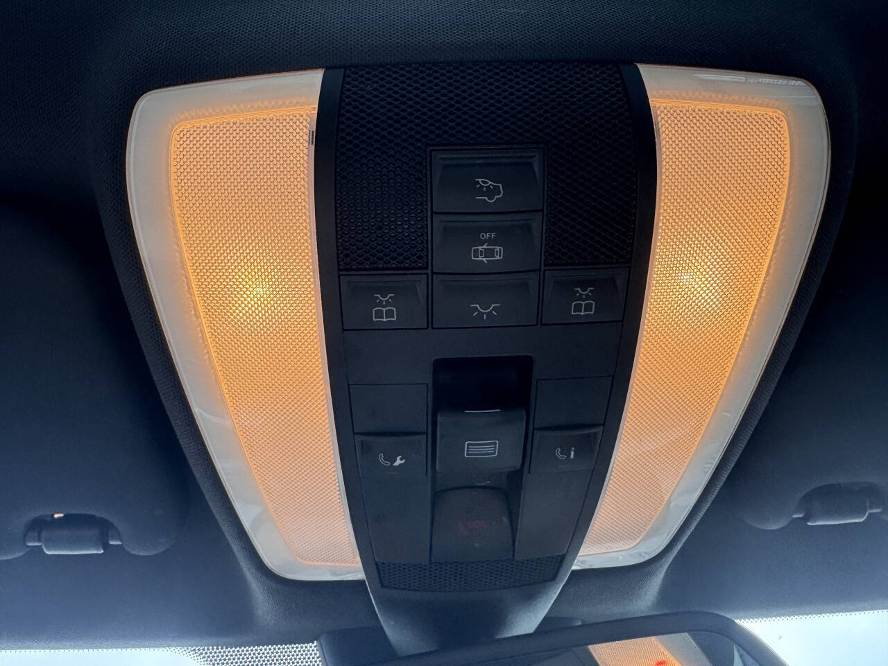 Vehicle image 12 of 31