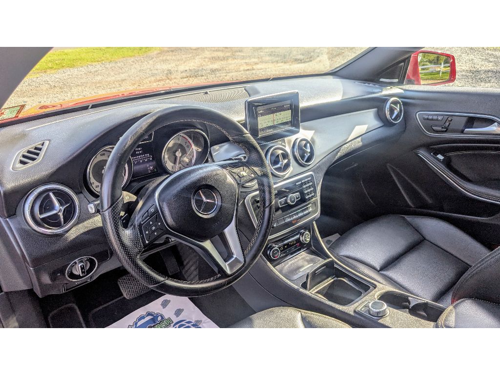 Vehicle image 18 of 29