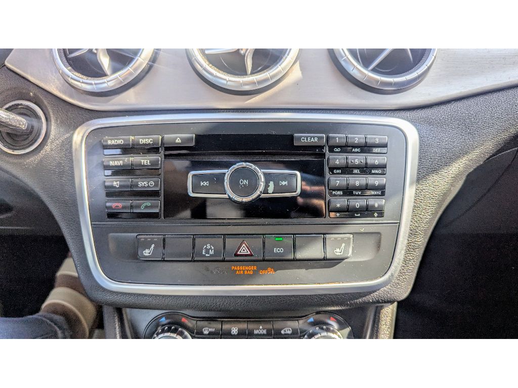 Vehicle image 25 of 29