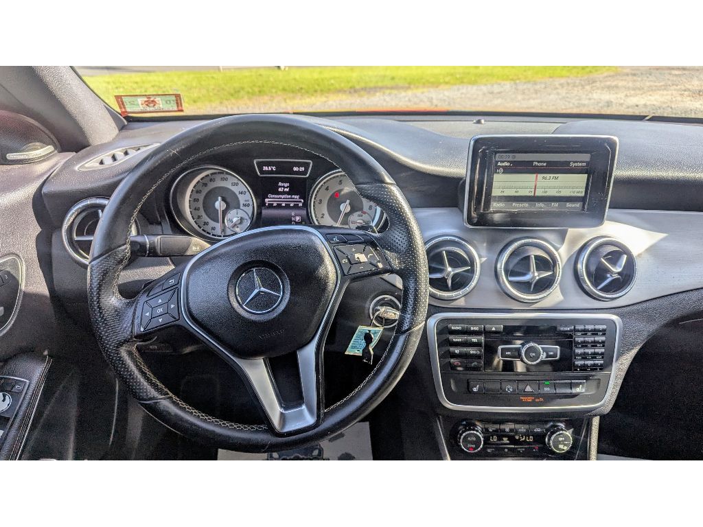 Vehicle image 27 of 29