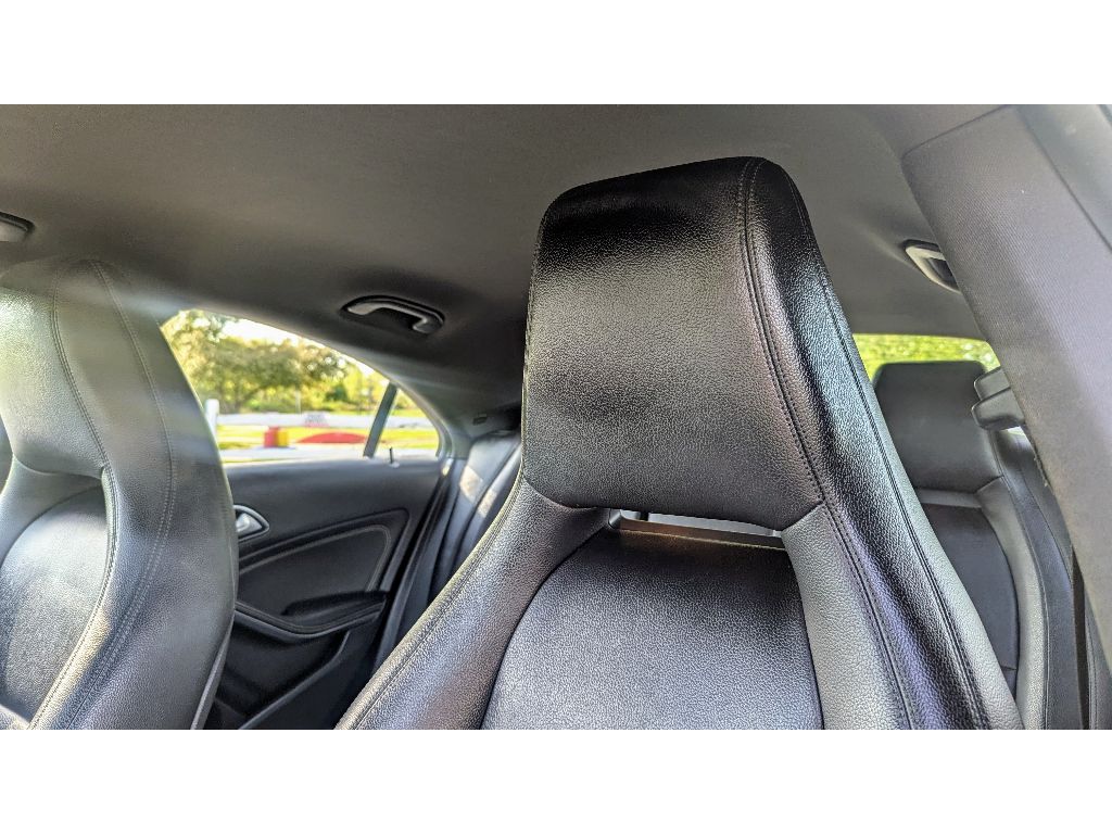 Vehicle image 16 of 29