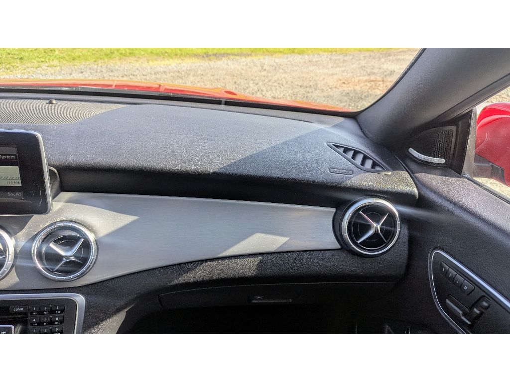 Vehicle image 28 of 29