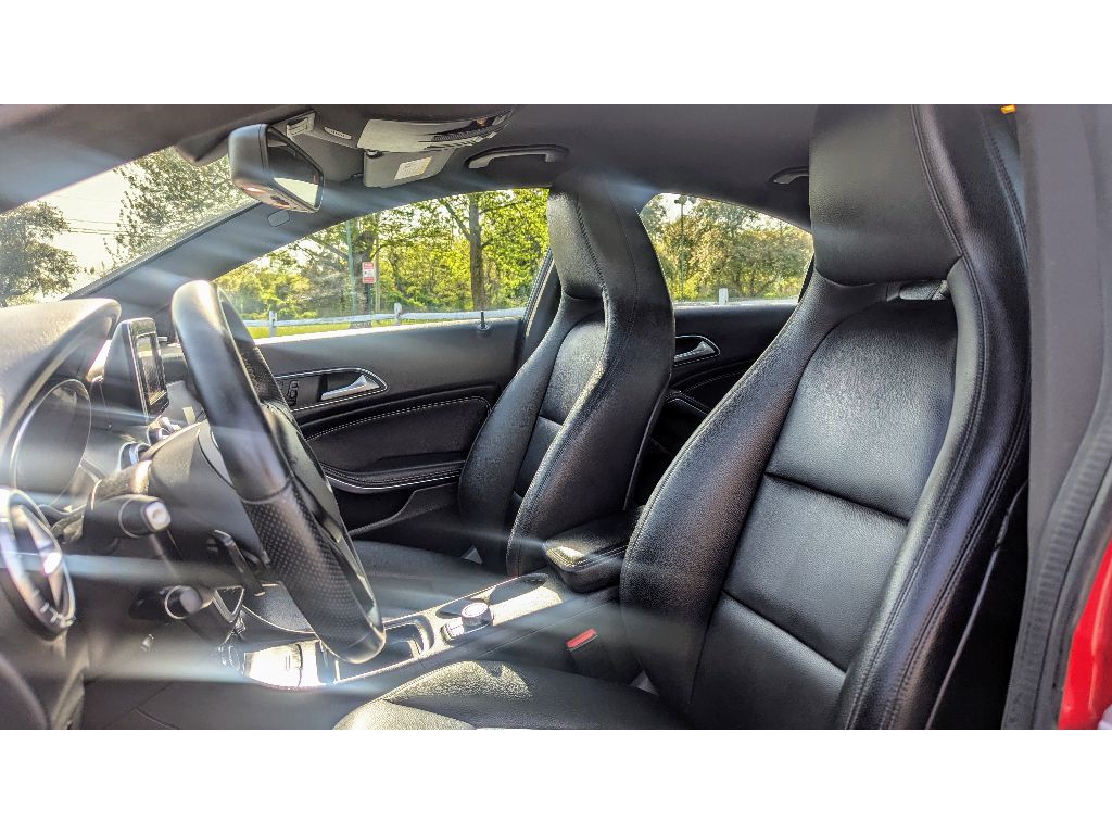 Vehicle image 15 of 29